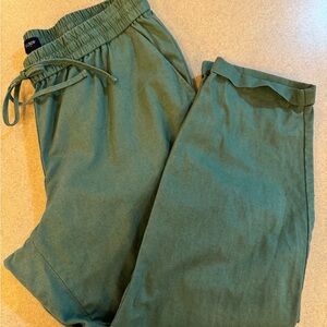 J. Crew Green Ankle Cropped Pants Relaxed Fit